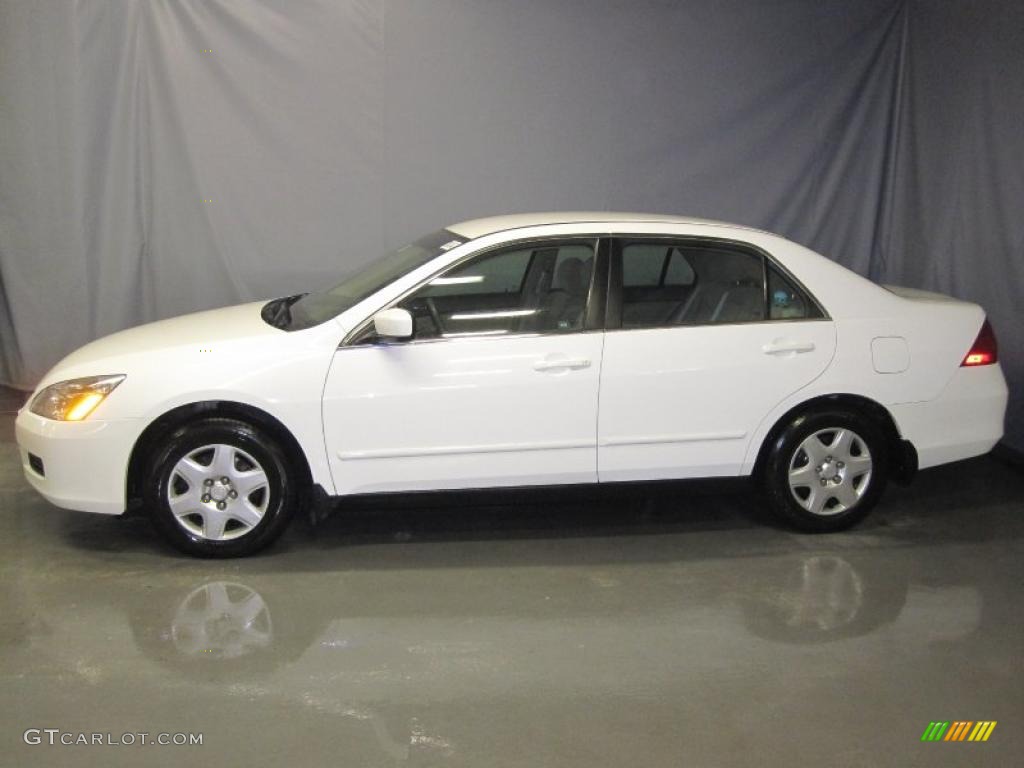 2007 Accord LX Sedan - Taffeta White / Ivory photo #2