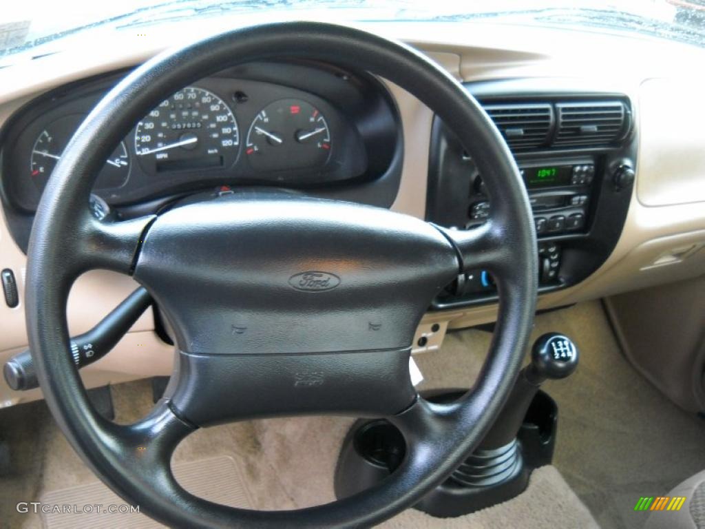 1998 Ranger XLT Regular Cab - Deep Emerald Green Metallic / Medium Prairie Tan photo #10