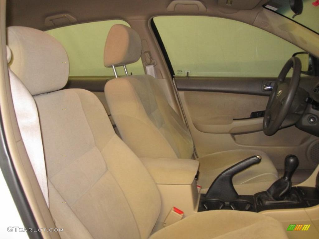 2007 Accord LX Sedan - Taffeta White / Ivory photo #6