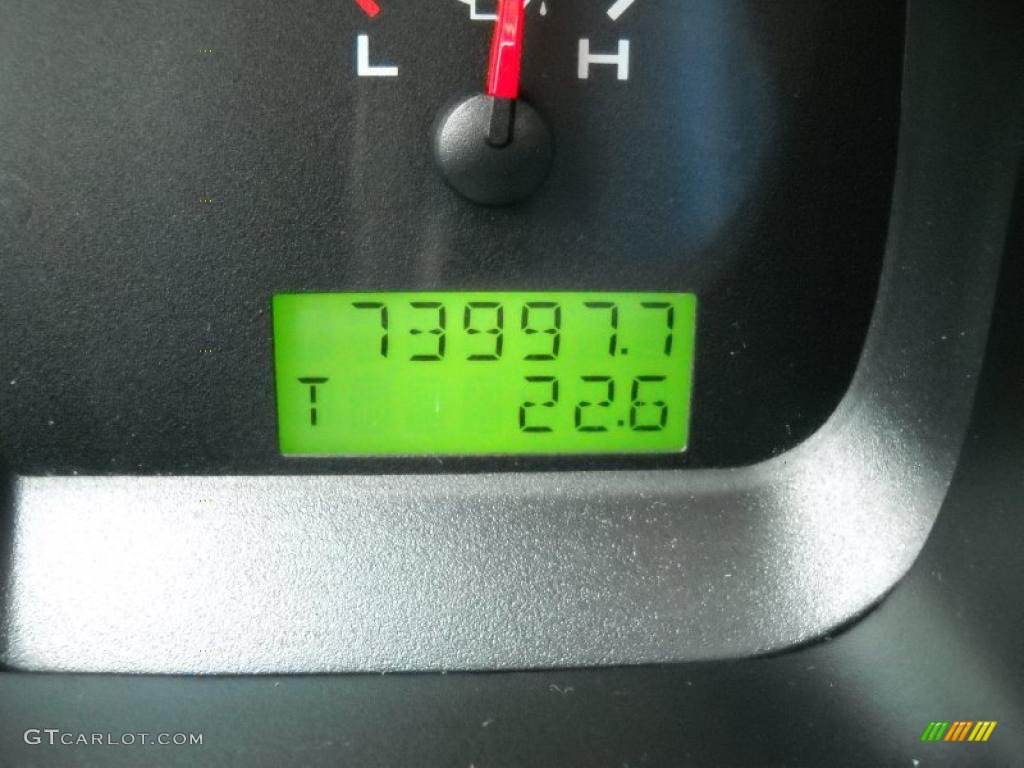 2005 F150 XL Regular Cab - Dark Shadow Grey Metallic / Medium Flint Grey photo #25