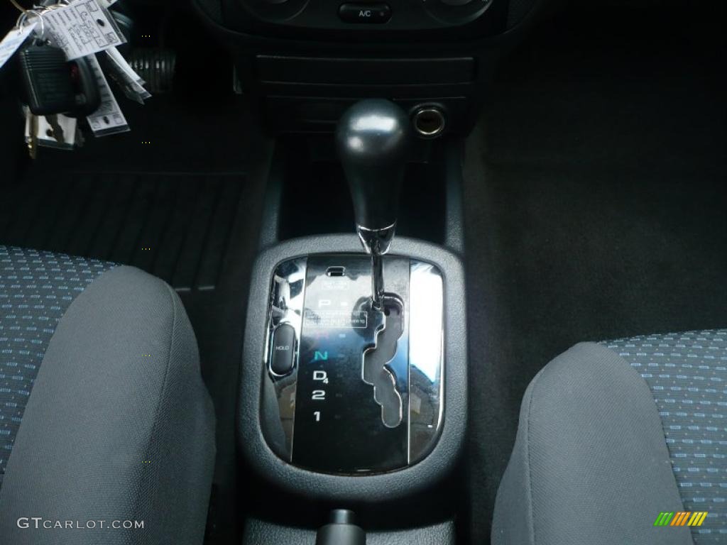 2006 Aveo LS Sedan - Summit White / Charcoal photo #15