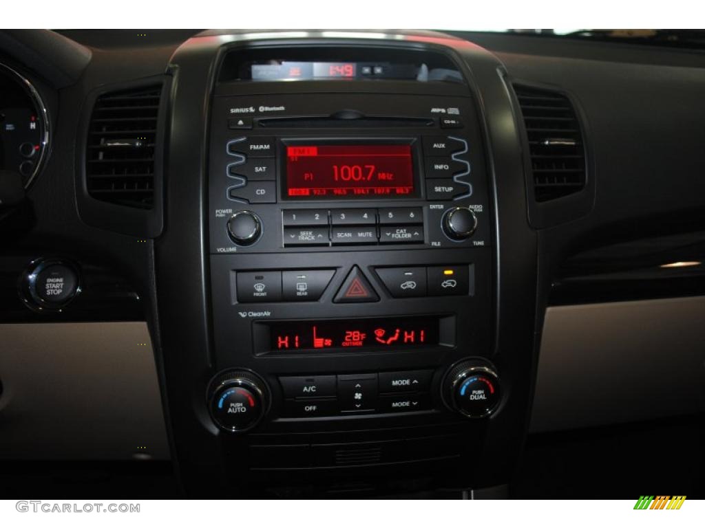 2011 Sorento EX AWD - Spicy Red / Beige photo #40