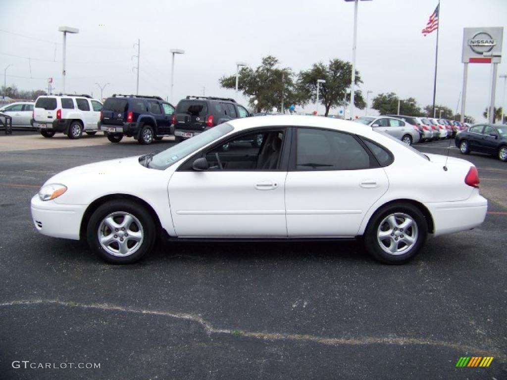 Vibrant White Ford Taurus