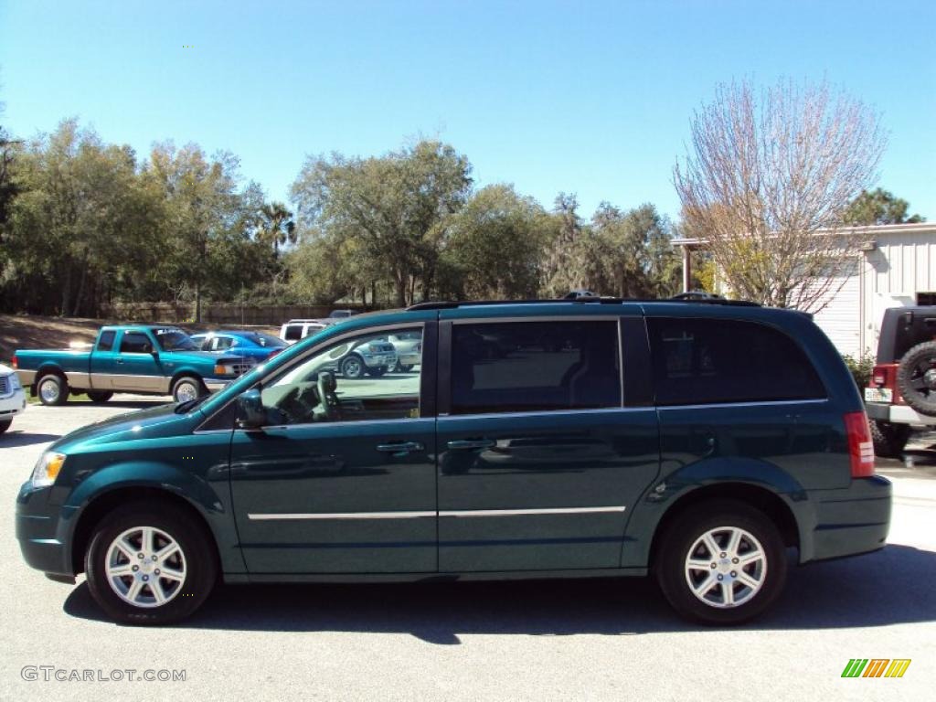 2009 Town & Country Touring - Melbourne Green Pearl / Medium Slate Gray/Light Shale photo #2