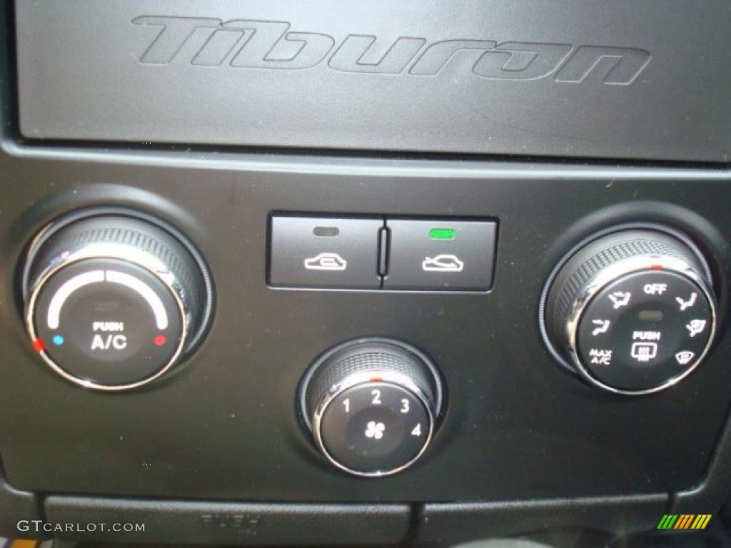 2008 Tiburon GS - Black Pearl / GS Black Cloth photo #13