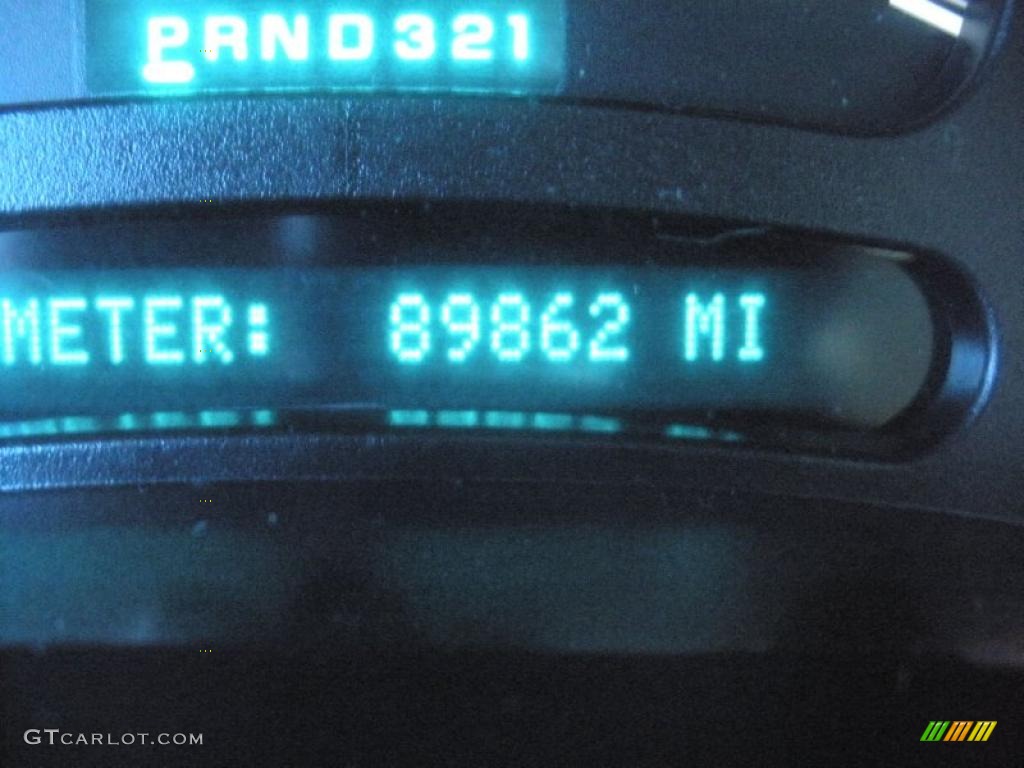 2003 Suburban 1500 Z71 4x4 - Black / Tan/Neutral photo #26