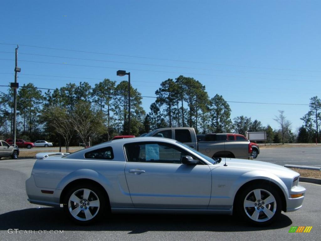 2006 Mustang GT Premium Coupe - Satin Silver Metallic / Dark Charcoal photo #6