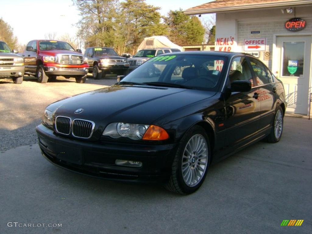 2001 3 Series 330i Sedan - Jet Black / Black photo #2