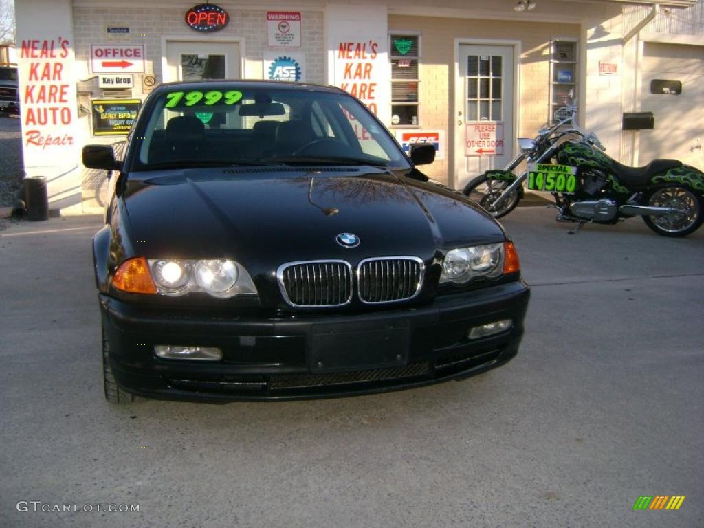 2001 3 Series 330i Sedan - Jet Black / Black photo #3