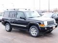 Brilliant Black Crystal Pearl - Commander Overland 4x4 Photo No. 2