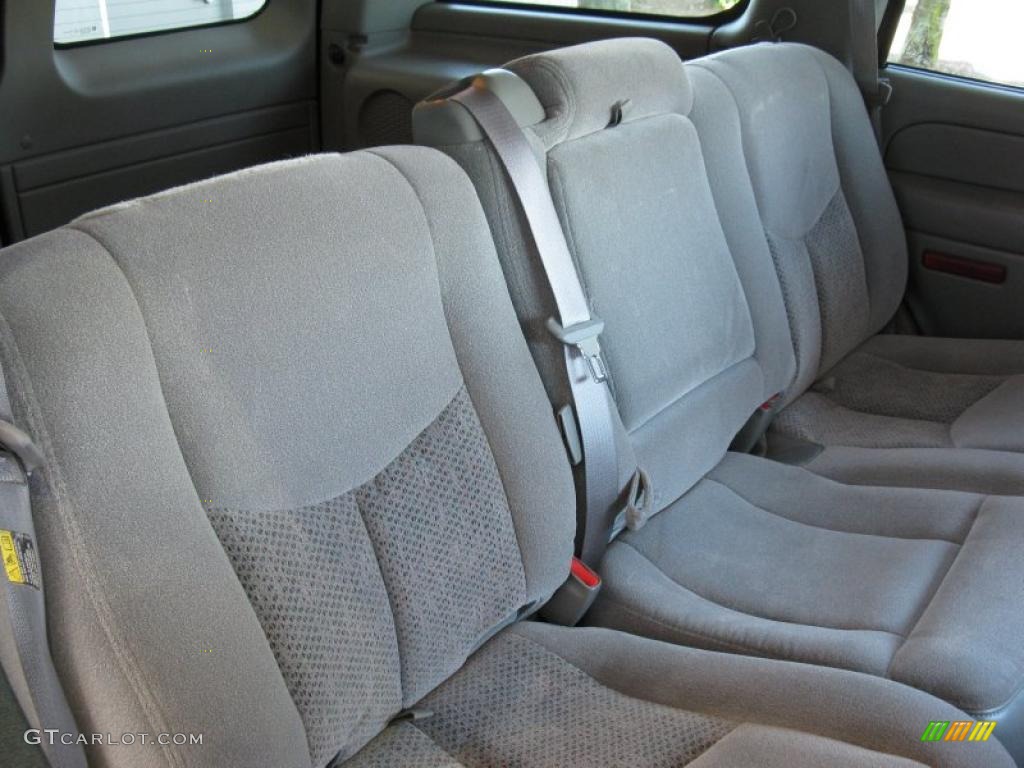 2004 Tahoe LS - Sport Red Metallic / Gray/Dark Charcoal photo #19