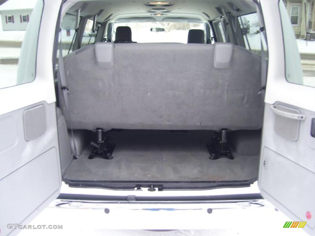 2009 E Series Van E350 Super Duty XLT Passenger - Oxford White / Medium Flint photo #15
