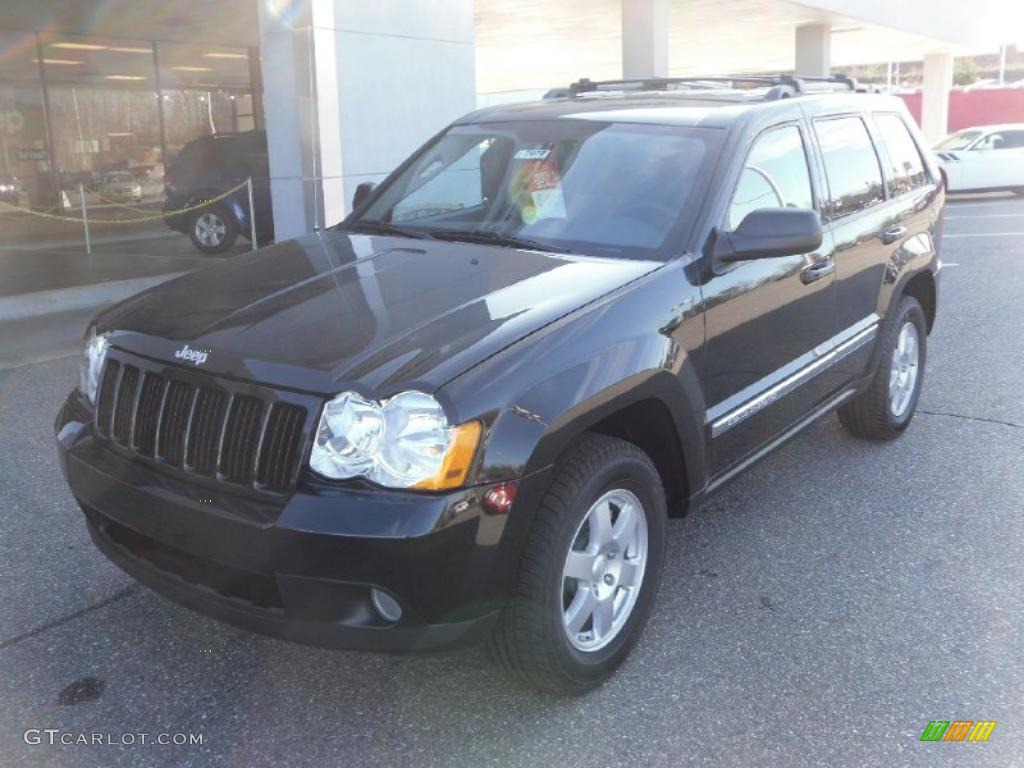 Brilliant Black Crystal Pearl Jeep Grand Cherokee