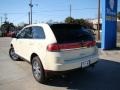 2007 Creme Brulee Metallic Lincoln MKX   photo #37