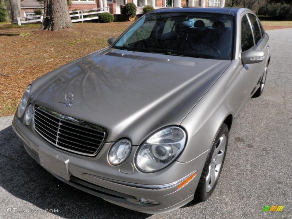 2004 E 500 Sedan - Pewter Silver Metallic / Charcoal photo #1