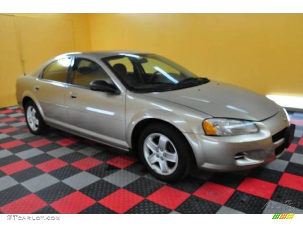 2003 Stratus SXT Sedan - Light Almond Pearl / Sandstone photo #1