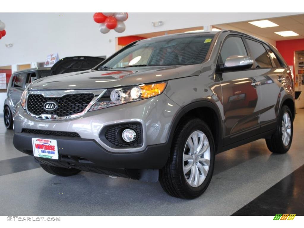 2011 Sorento EX - Titanium Silver / Black photo #3