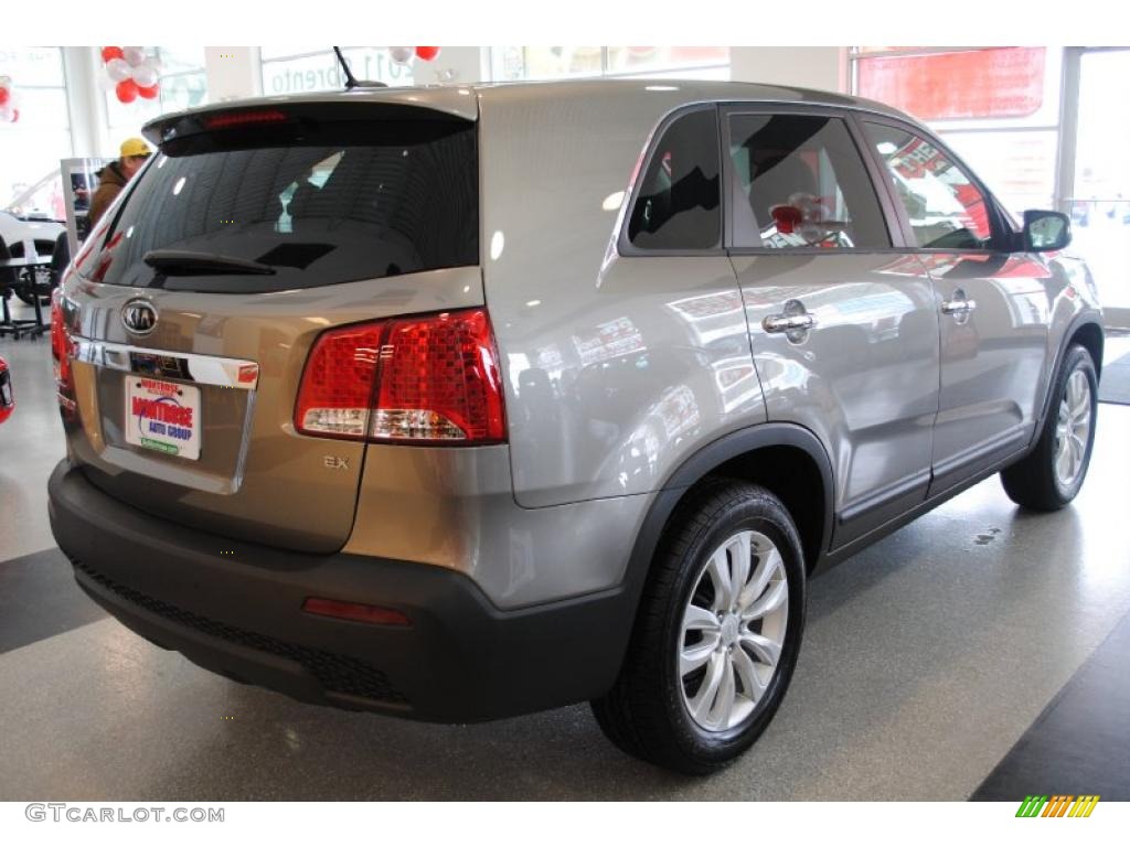 2011 Sorento EX - Titanium Silver / Black photo #8