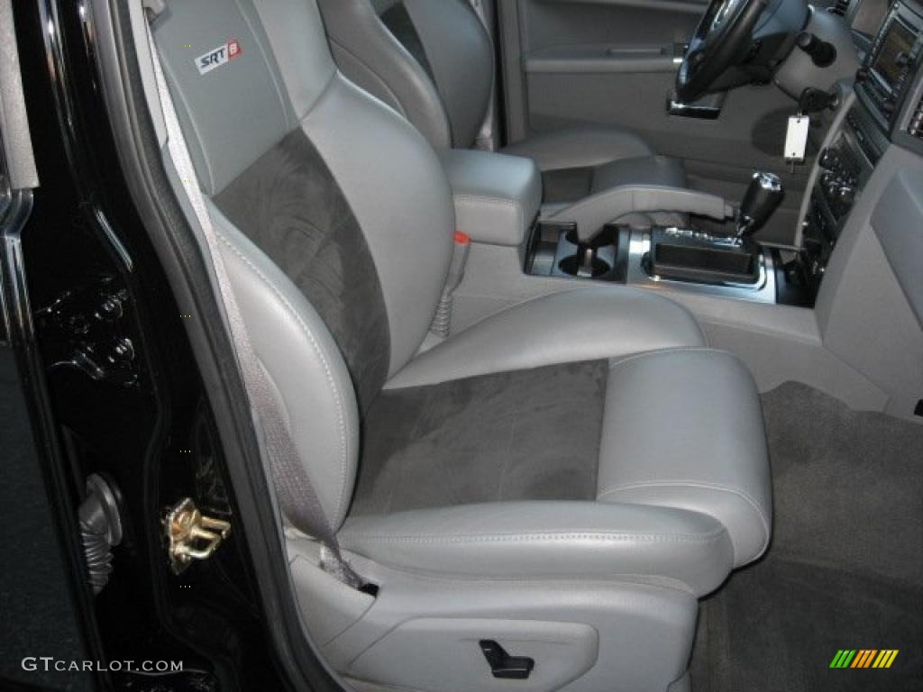 2006 Grand Cherokee SRT8 - Black / Medium Slate Gray photo #23