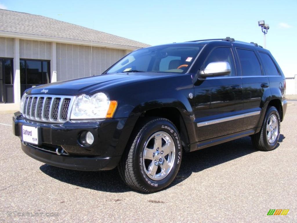 Black Jeep Grand Cherokee