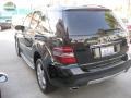 Black - ML 350 4Matic Photo No. 8