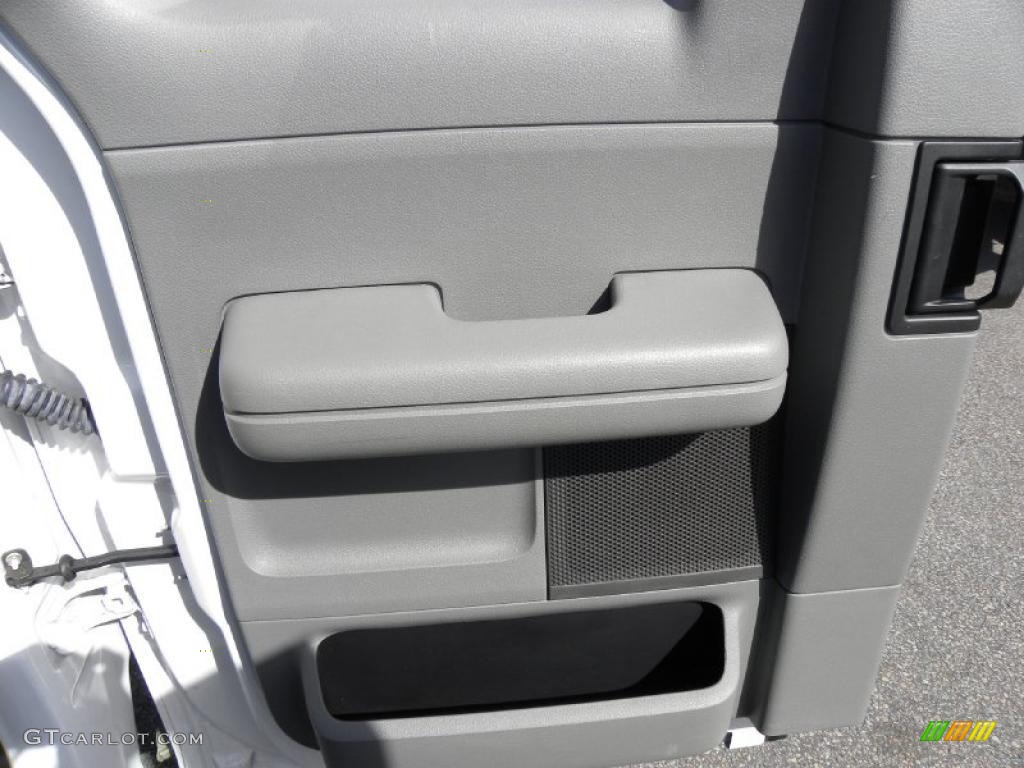 2006 F150 XL SuperCab 4x4 - Oxford White / Flint photo #7