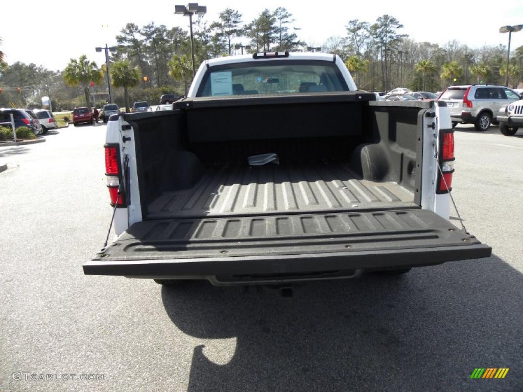 2006 F150 XL SuperCab 4x4 - Oxford White / Flint photo #15