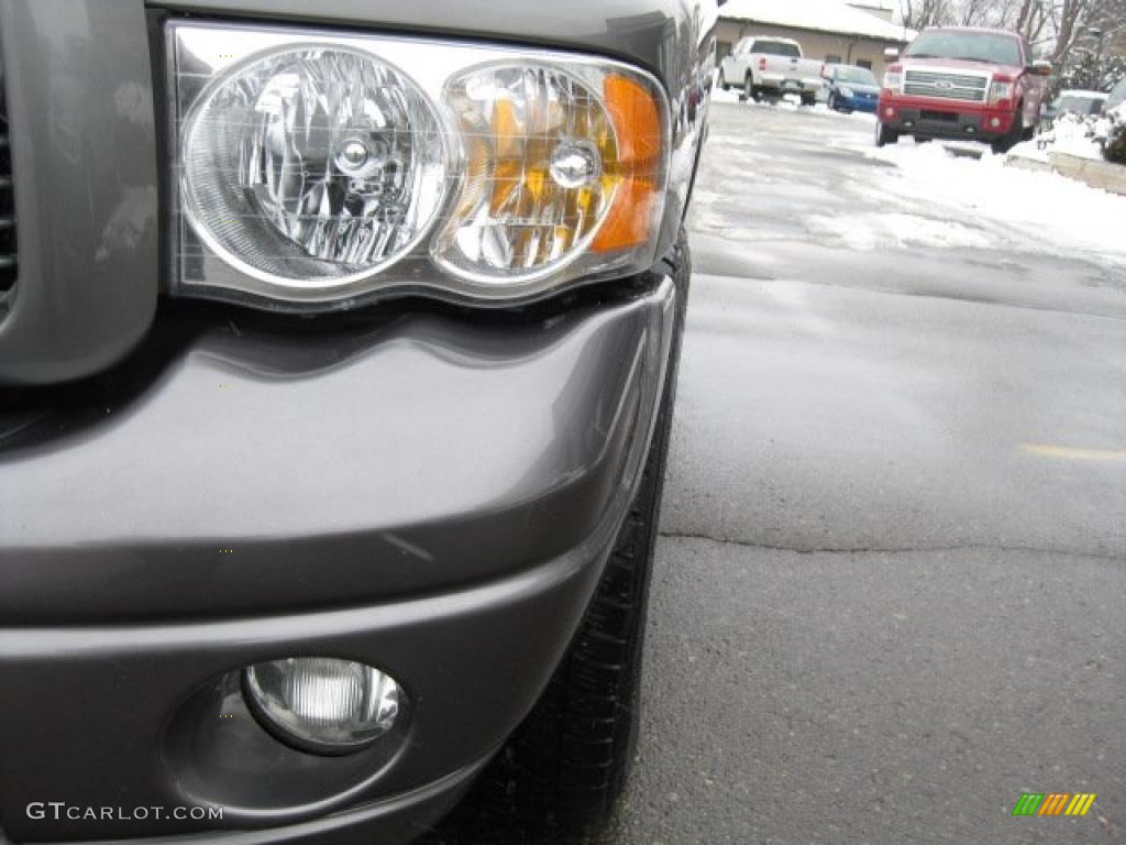 2005 Ram 1500 SLT Quad Cab - Bright Silver Metallic / Dark Slate Gray photo #13