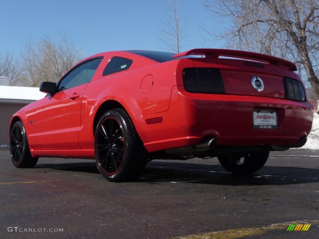 2006 Mustang GT Premium Coupe - Torch Red / Dark Charcoal photo #3