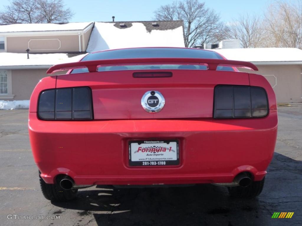 2006 Mustang GT Premium Coupe - Torch Red / Dark Charcoal photo #9