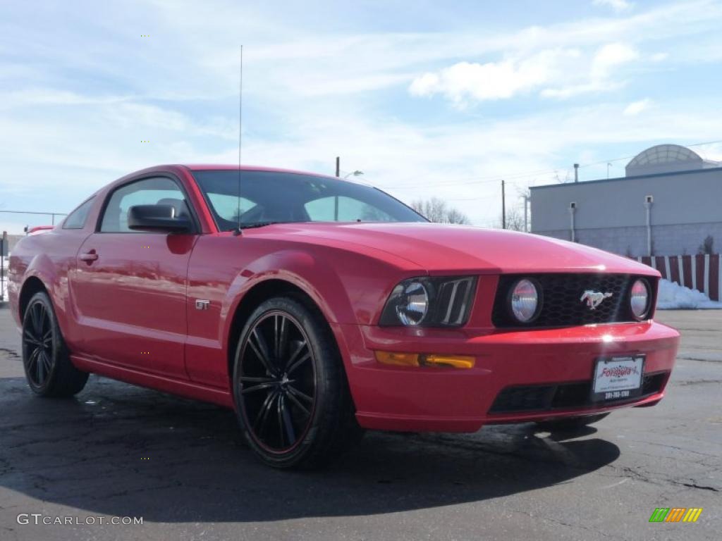 2006 Mustang GT Premium Coupe - Torch Red / Dark Charcoal photo #12