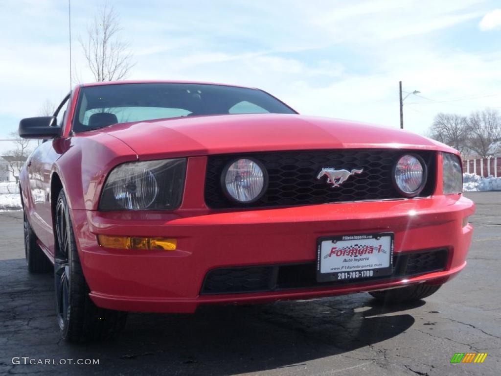 2006 Mustang GT Premium Coupe - Torch Red / Dark Charcoal photo #13