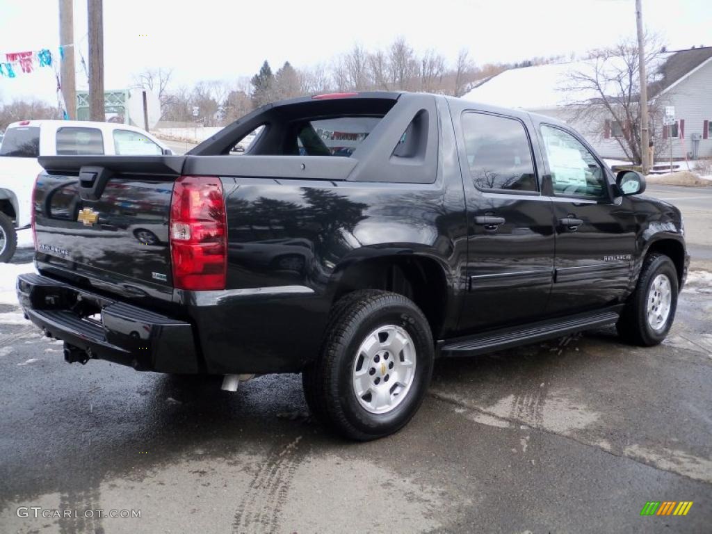 2010 Avalanche LS 4x4 - Black Granite Metallic / Ebony photo #5