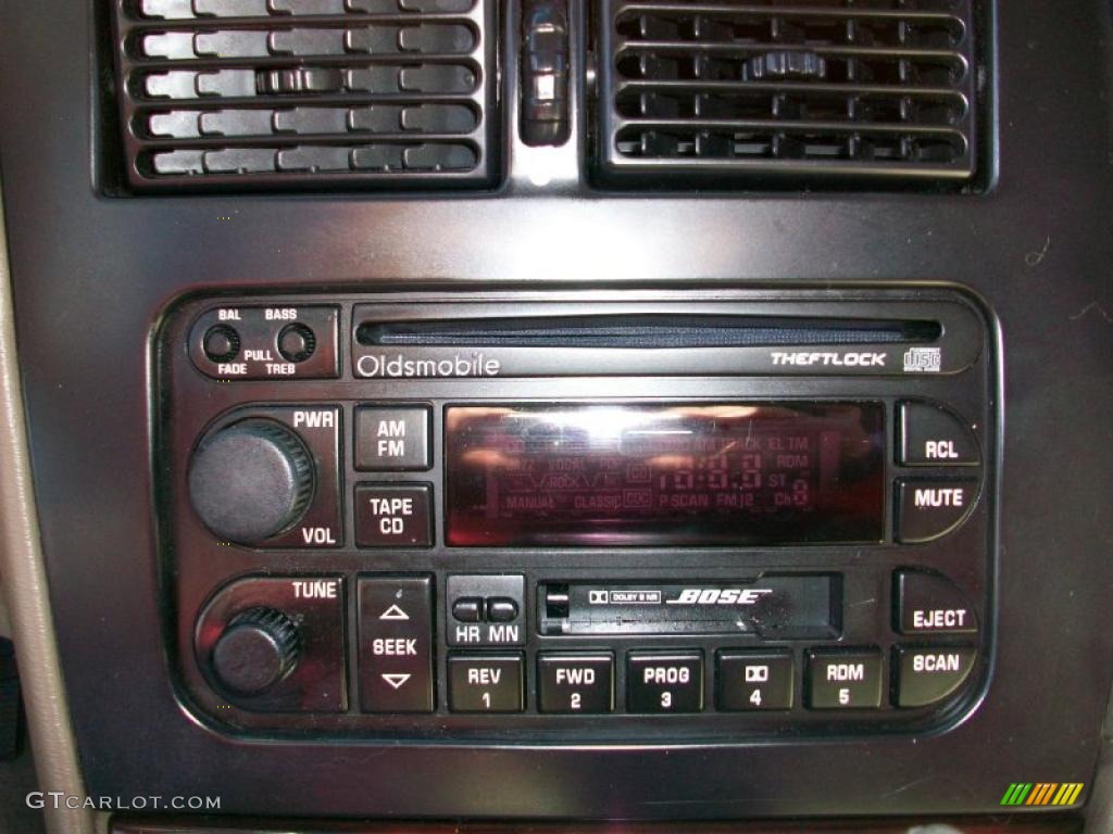 1997 Aurora  - Bright White / Beige photo #14