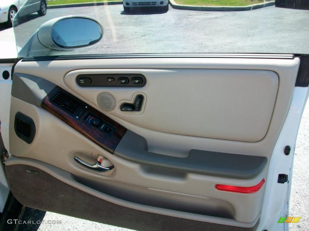 1997 Aurora  - Bright White / Beige photo #19