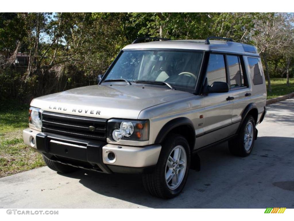 White Gold Land Rover Discovery