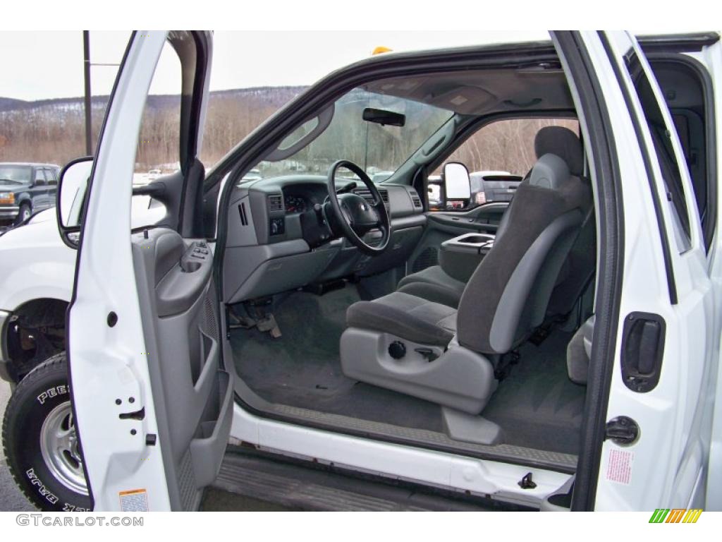 2003 F250 Super Duty XL SuperCab 4x4 - Oxford White / Dark Flint Grey photo #11