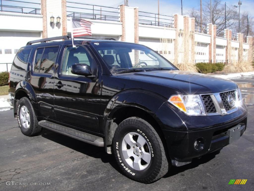 2007 Pathfinder SE 4x4 - Super Black / Desert photo #7