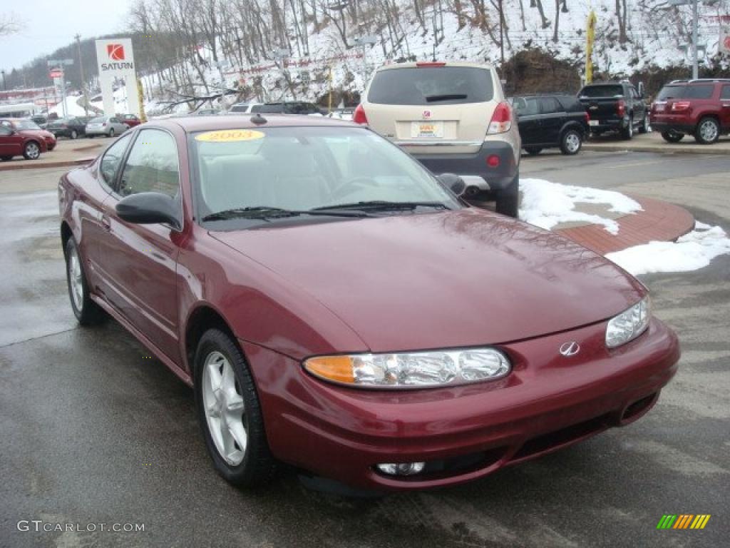 2003 Alero GL Coupe - Ruby Red Metallic / Neutral photo #5