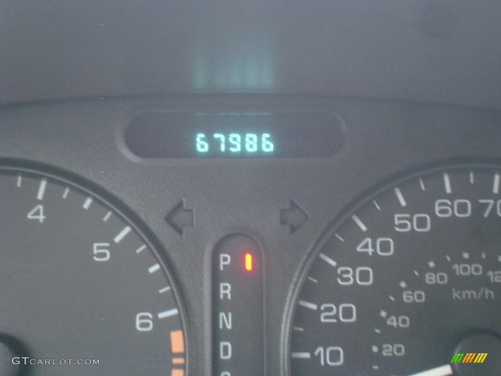 2003 Alero GL Coupe - Ruby Red Metallic / Neutral photo #15