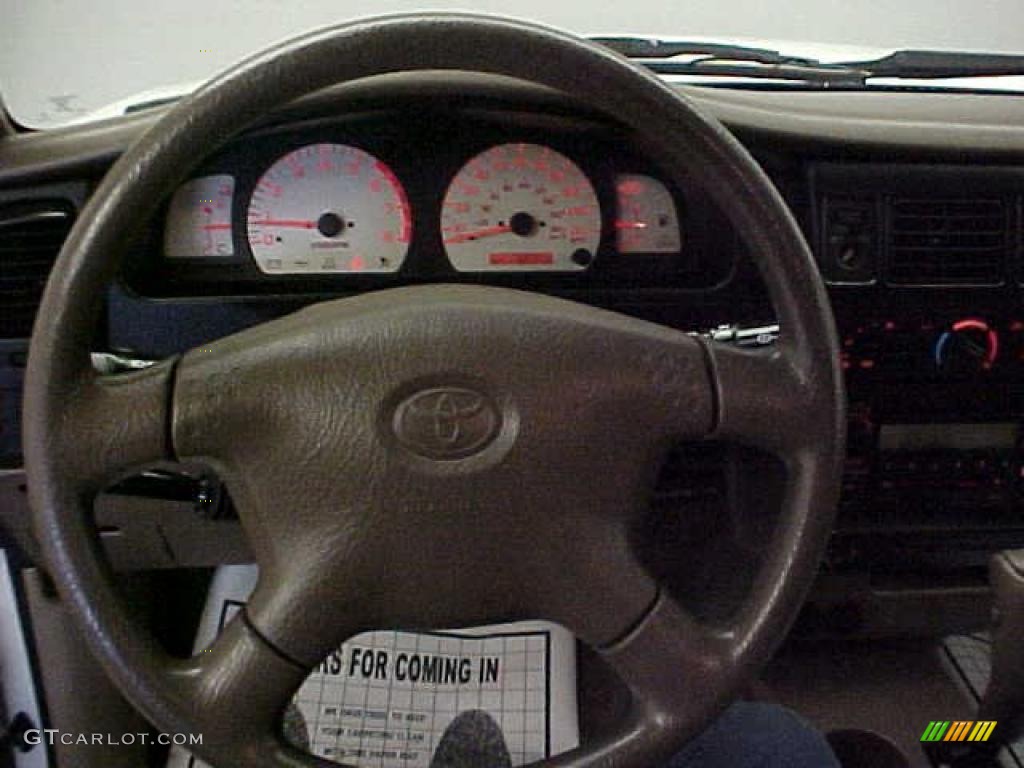 2004 Tacoma Xtracab - Super White / Oak photo #20