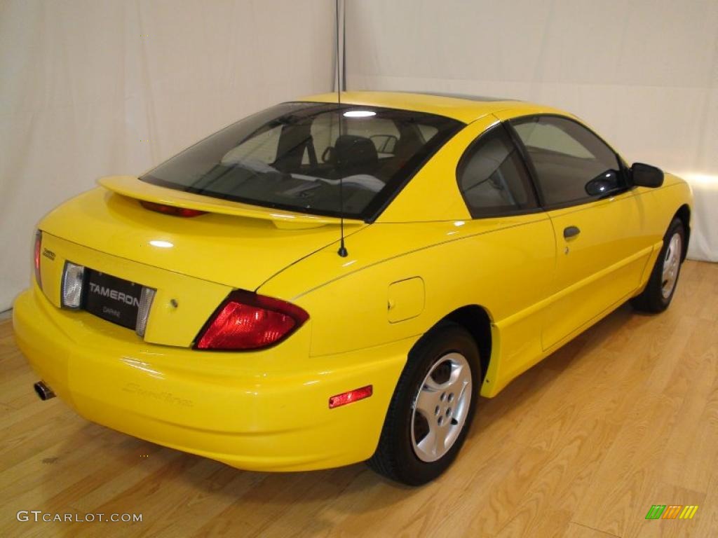 2004 Sunfire Coupe - Rally Yellow / Graphite photo #10