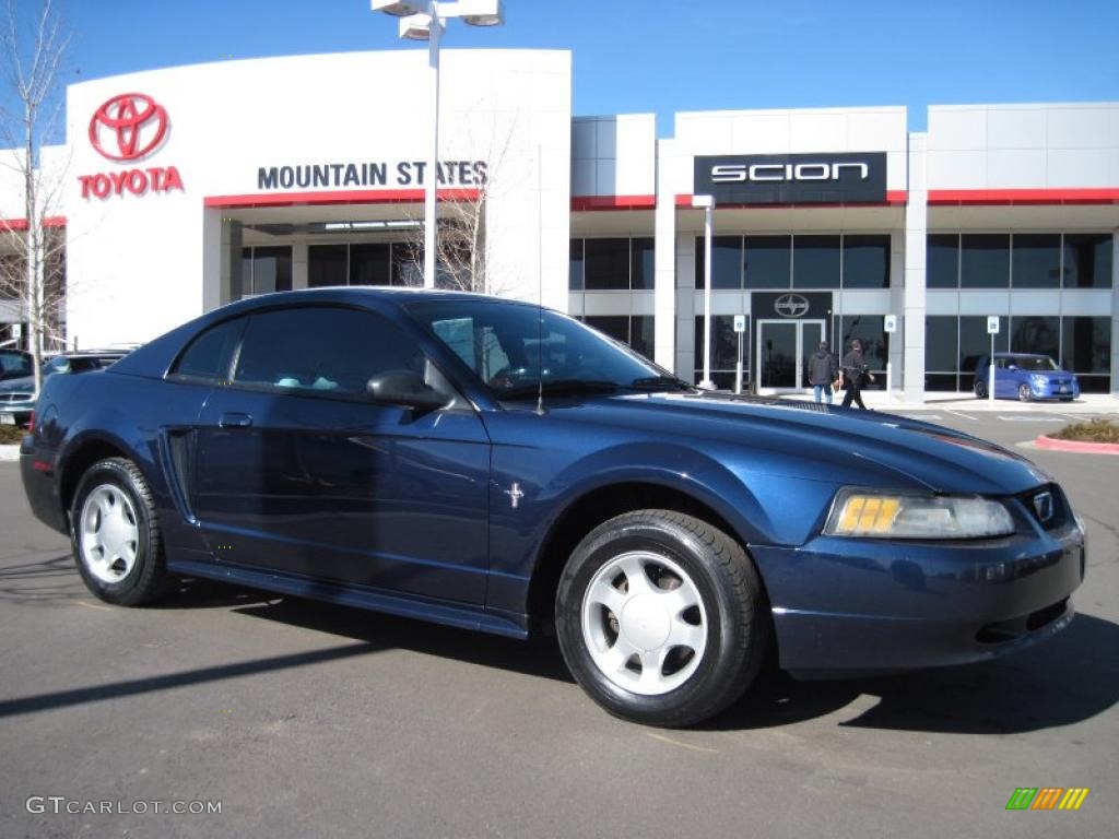 2001 True Blue Metallic Ford Mustang V6 Coupe 26505145