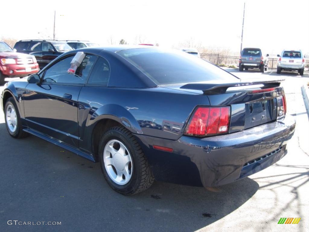 2001 Mustang V6 Coupe - True Blue Metallic / Medium Graphite photo #4