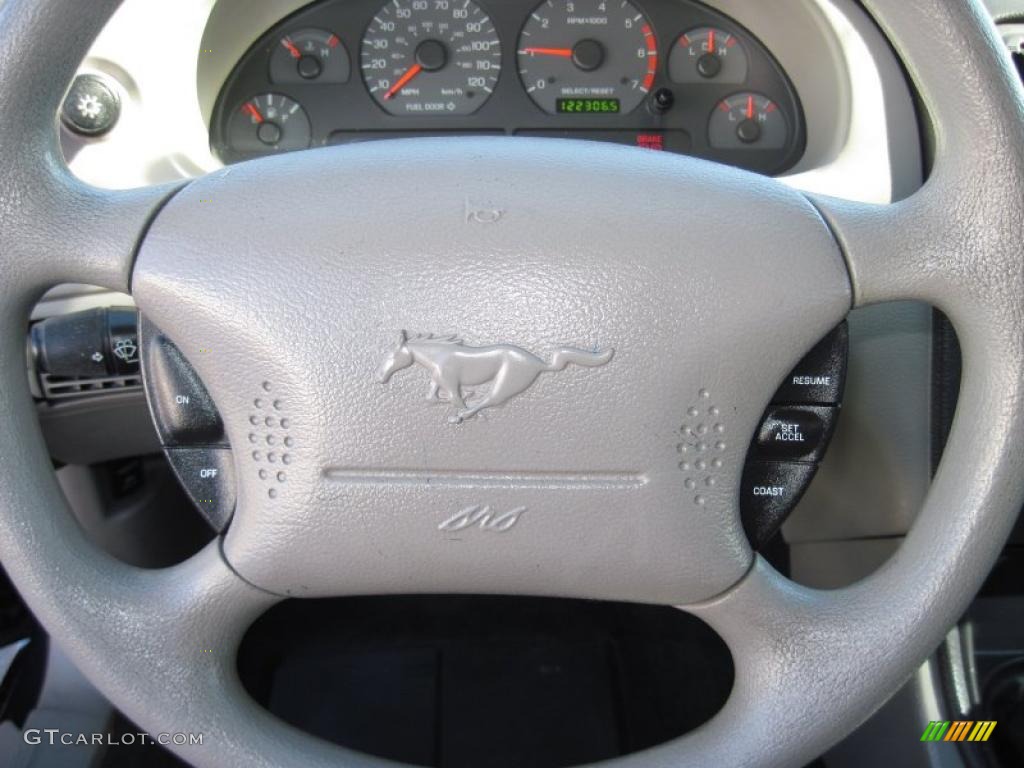 2001 Mustang V6 Coupe - True Blue Metallic / Medium Graphite photo #15