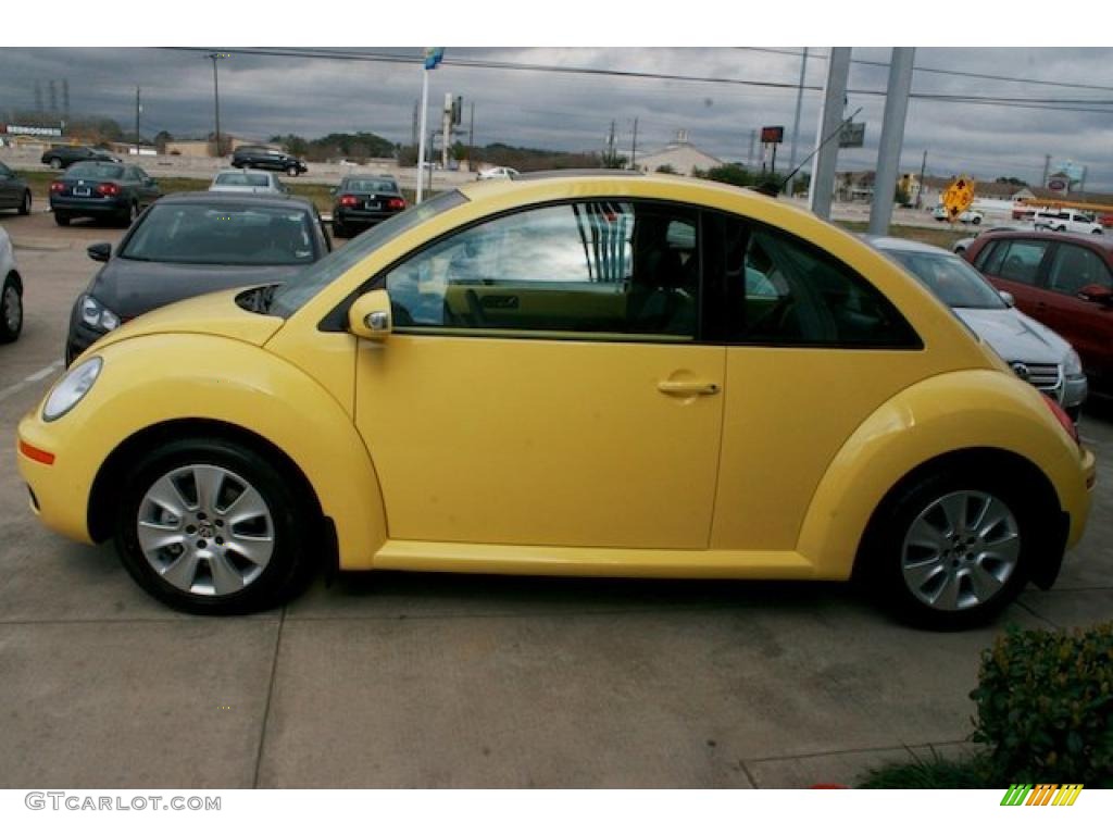 2010 New Beetle 2.5 Coupe - Sunflower Yellow / Black photo #4