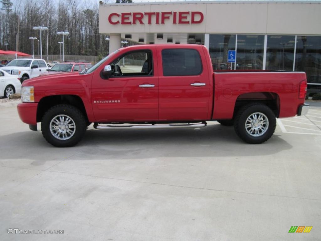 2007 Silverado 1500 LT Crew Cab - Victory Red / Ebony Black photo #3