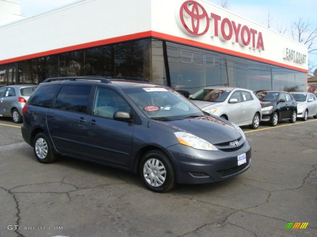 2007 Sienna LE - Slate Gray Metallic / Stone photo #1