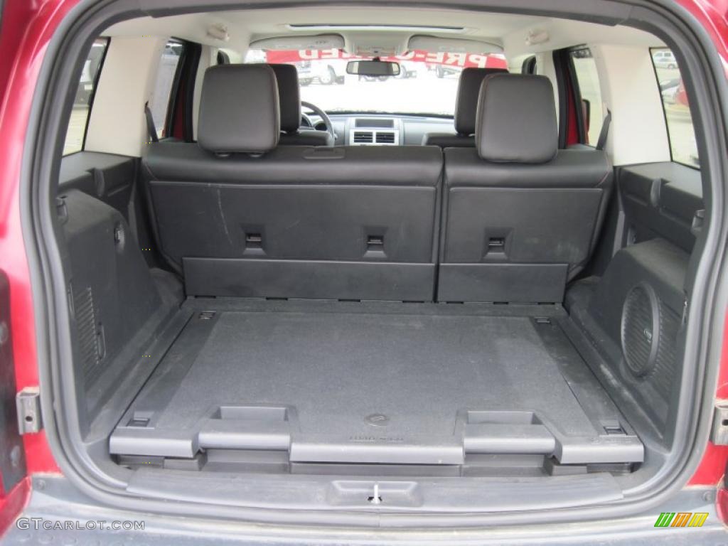2007 Nitro R/T - Inferno Red Crystal Pearl / Dark Slate Gray photo #7