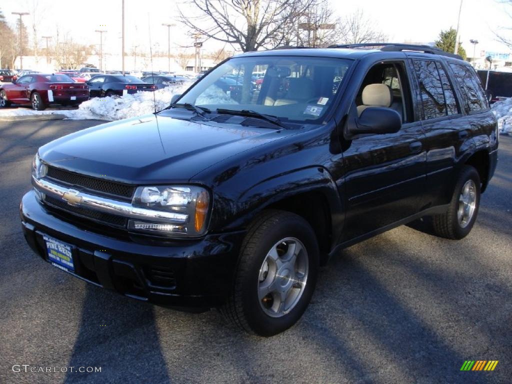 Black Chevrolet TrailBlazer